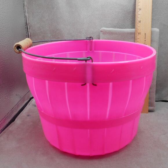 Vintage Easter Blow Mold Pink Bucket w/Wood Handle Spring Candy Basket - Picture 3 of 10
